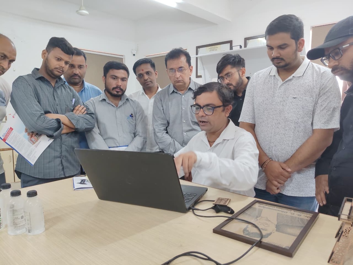 Photos of Hands-on Training on "CO₂ Laser Cutting"