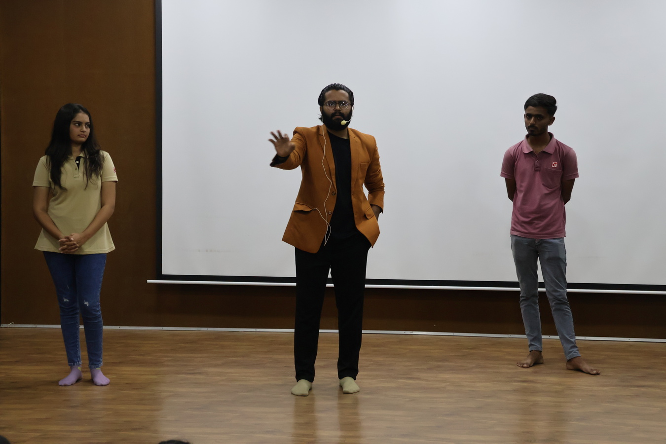 Photos of Expert Talk on "Sales and Acting: A Parallel Journey"