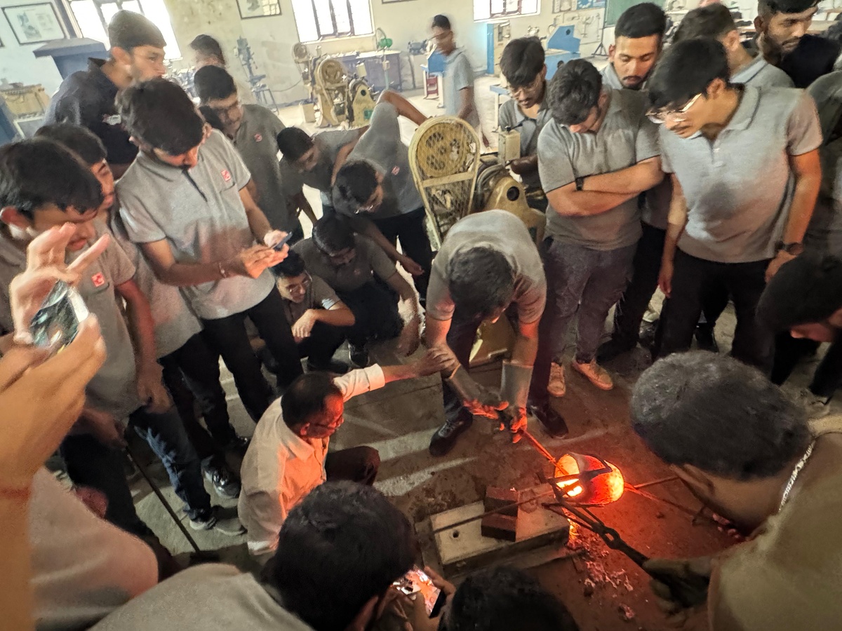 Photos of Workshop on "Sand Casting Process"