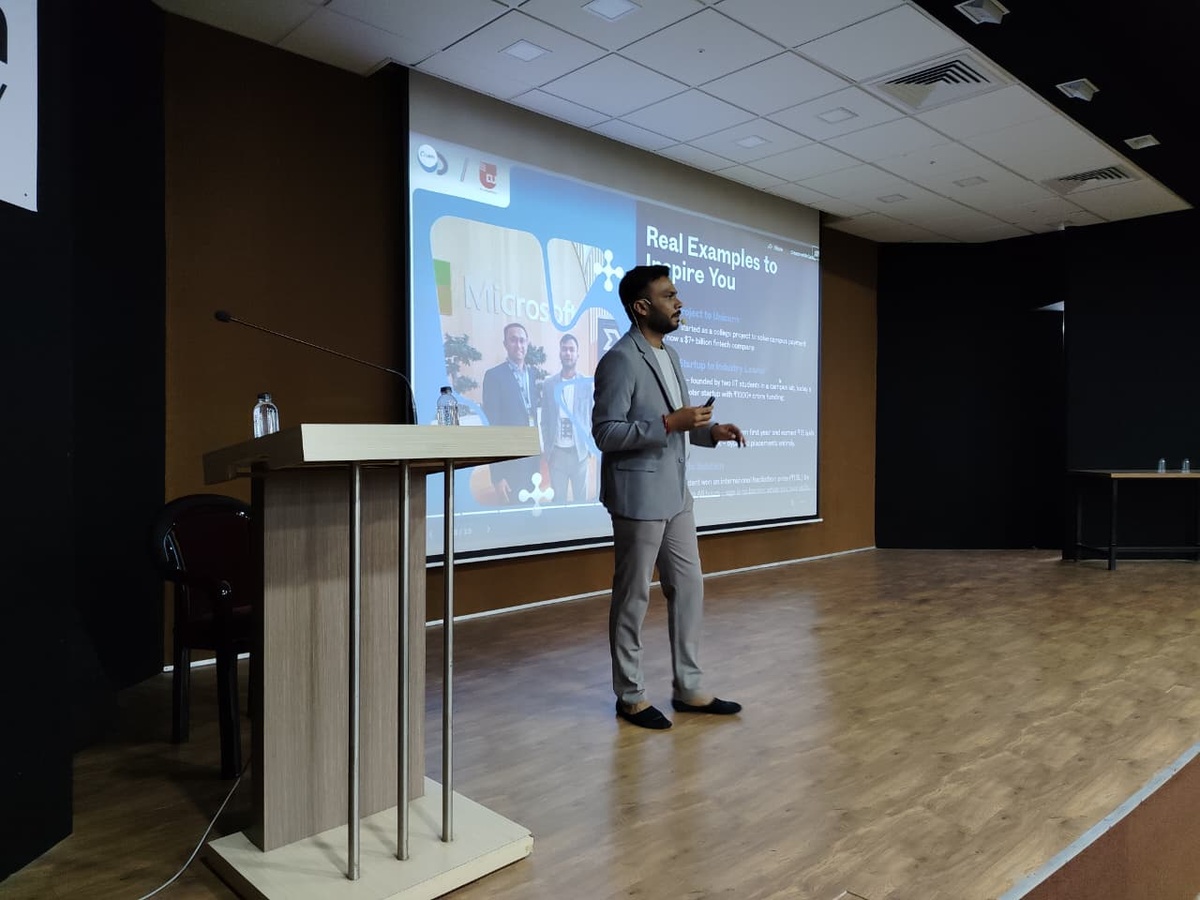 Photos of Expert Session on "Innovation.exe: Run Your Vision"