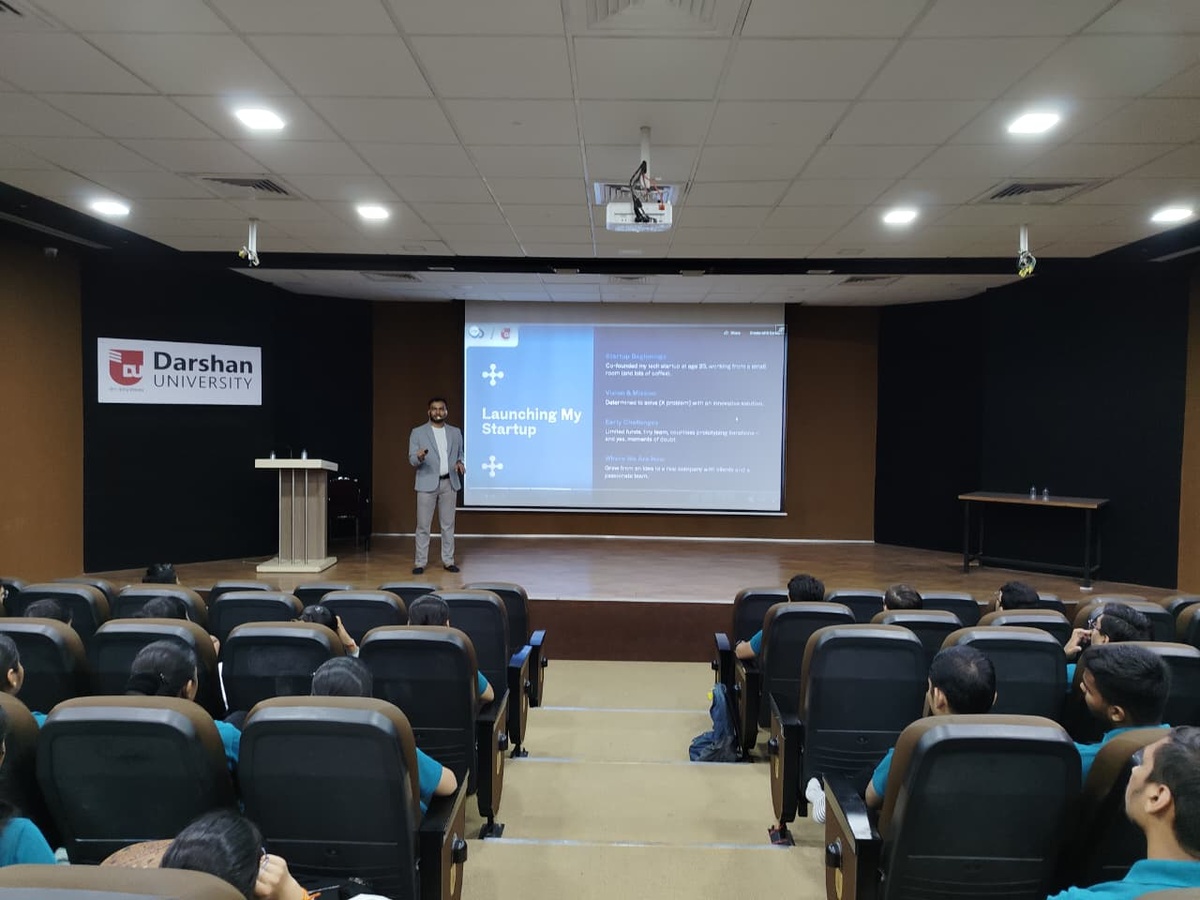 Photos of Expert Session on "Innovation.exe: Run Your Vision"