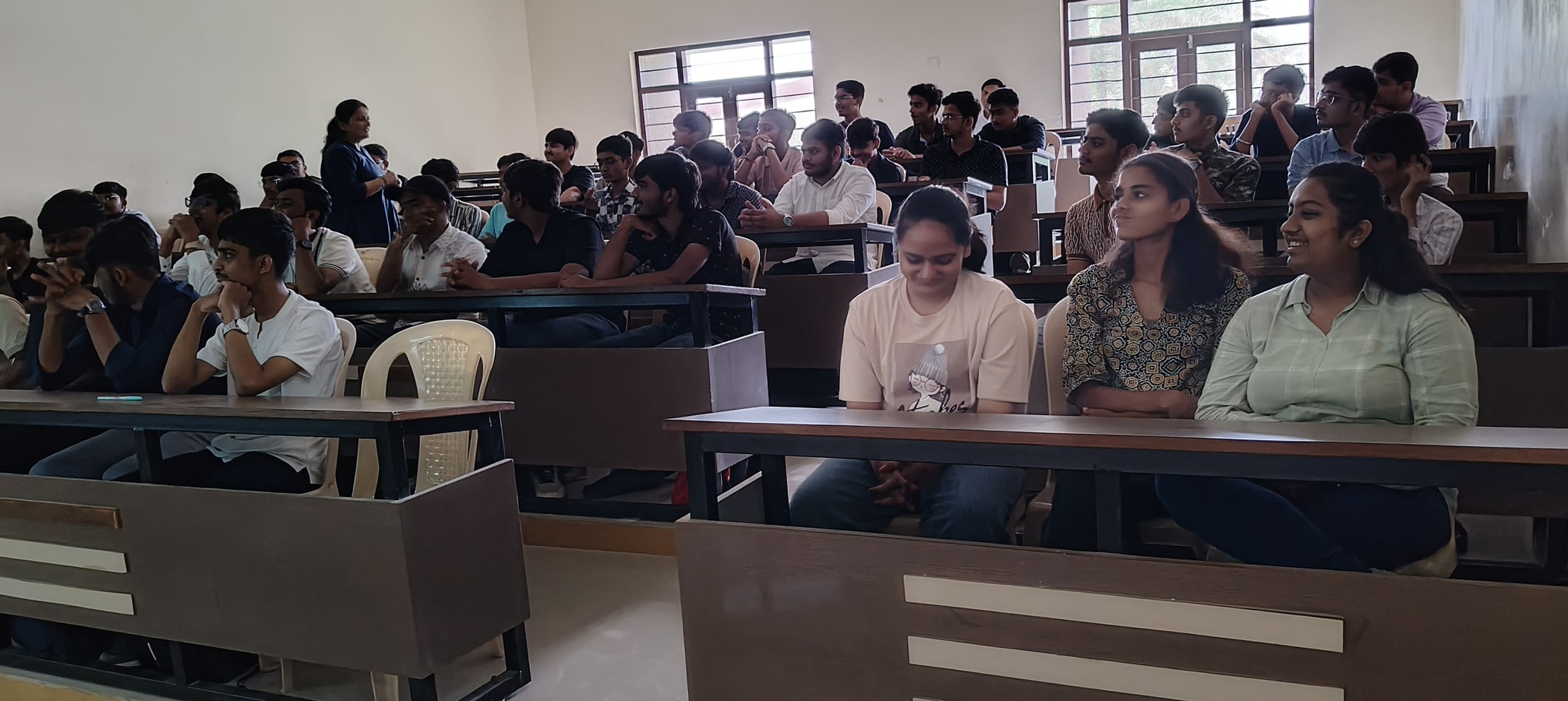 Photos of Seminar on "English Proficiency for First-Year Engineering Students"