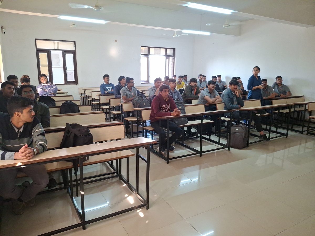 Photos of Expert Lecture on "Professional Communication and Employability Skill"