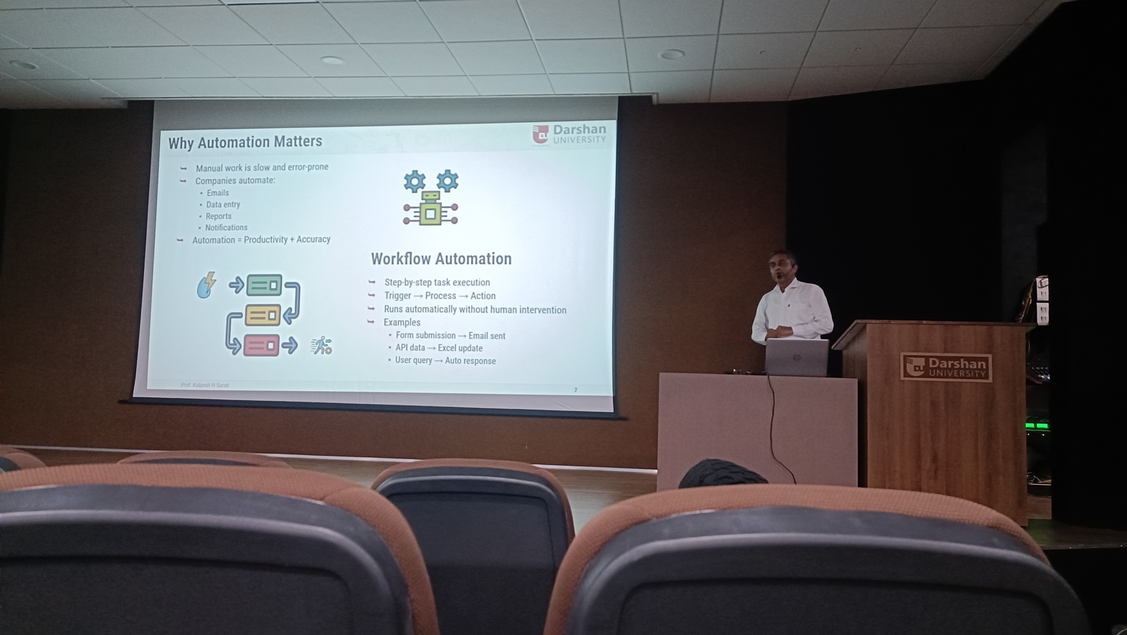 Photos of One-day workshop on “Agent Building”
