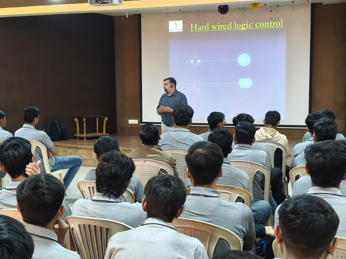 HANDS ON DEMOSTRATION & KNOWLADGE OF INDUSTRIAL AUTOMATION 