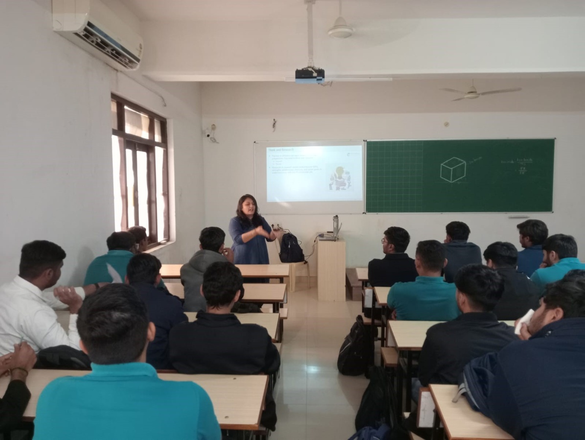 Expert Talk on “Professional Communication and Corporate Culture in Industry”