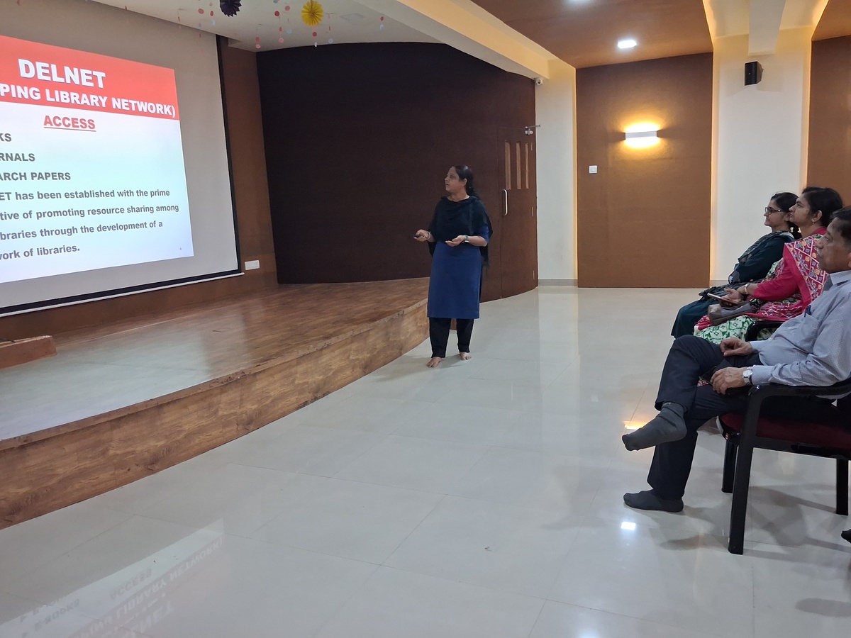 Library Visit of Department of Library & Information Science, Saurashtra University to Darshan University.