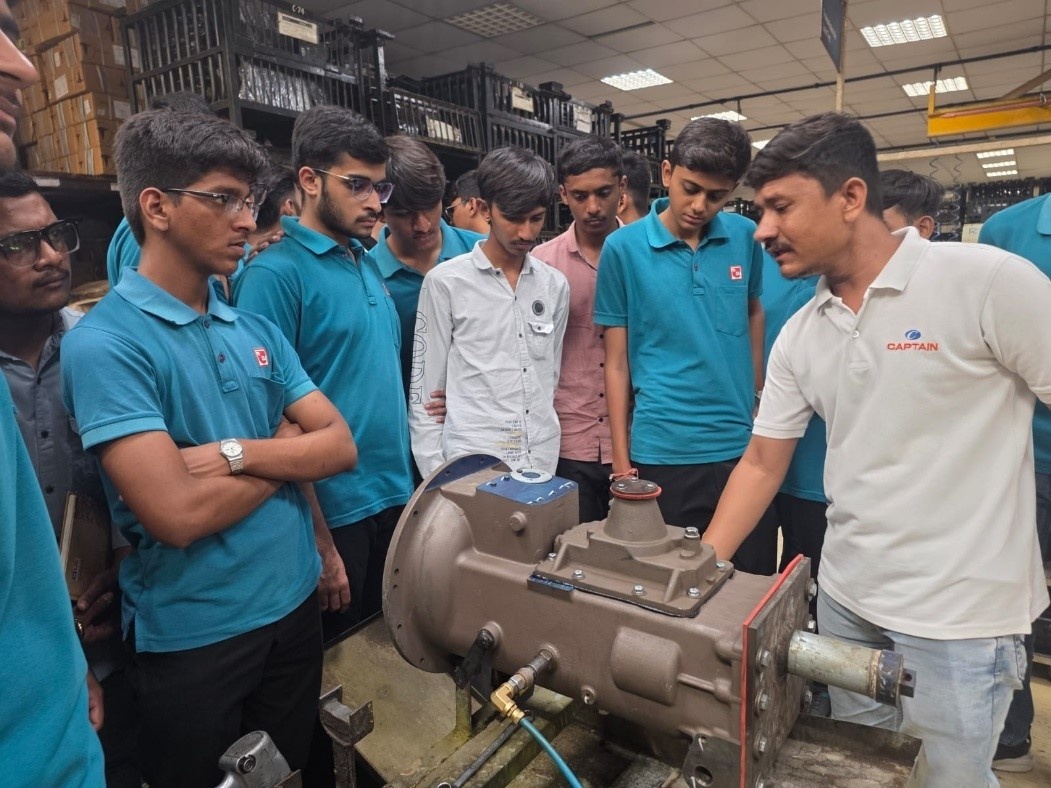 Photos of Industry-Oriented Enrichment Program on Automobile Systems, Service Engineering and Manufacturing Technology