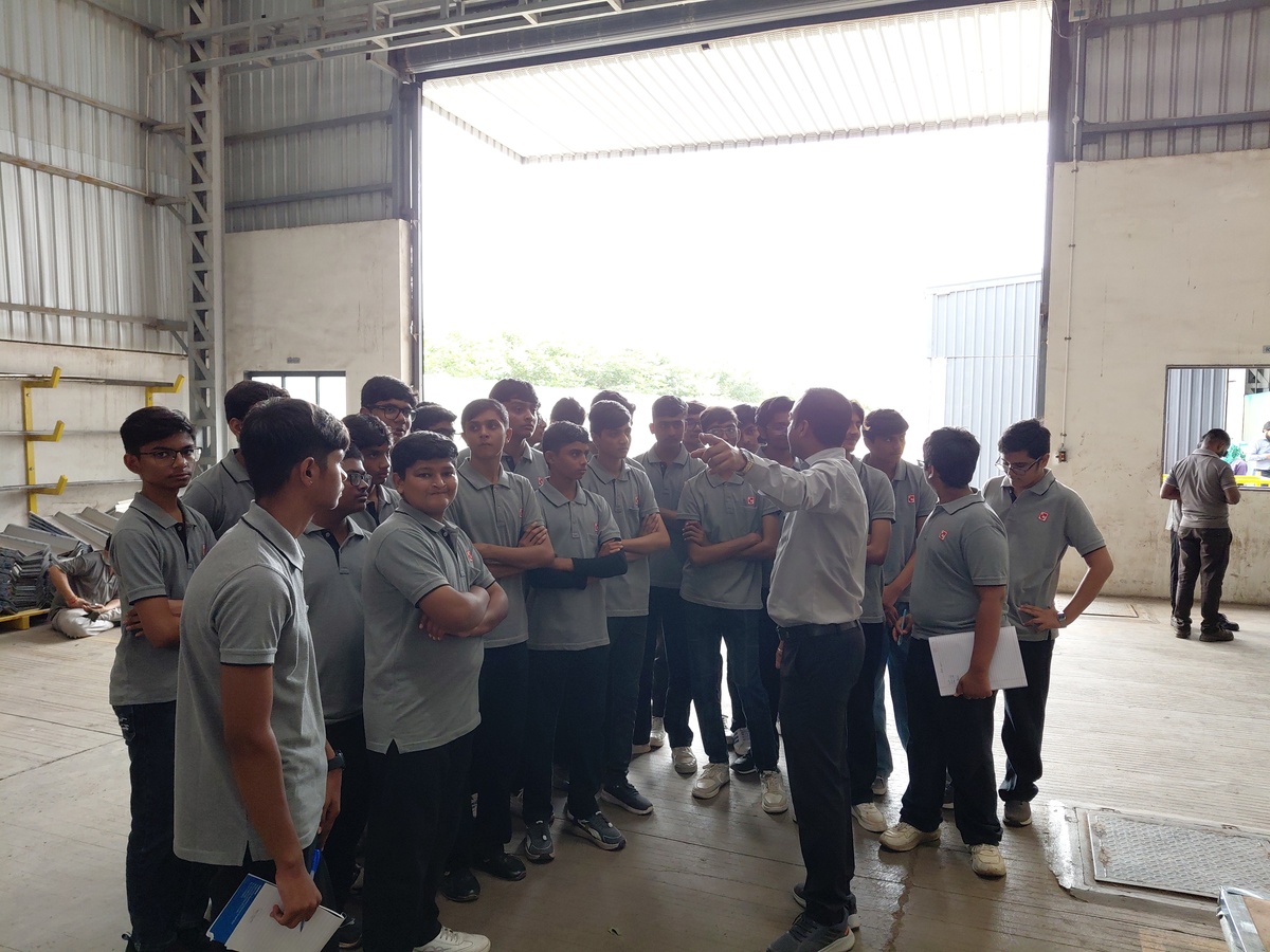 Photos of Industrial Visit to Dharti Agro Engineering 