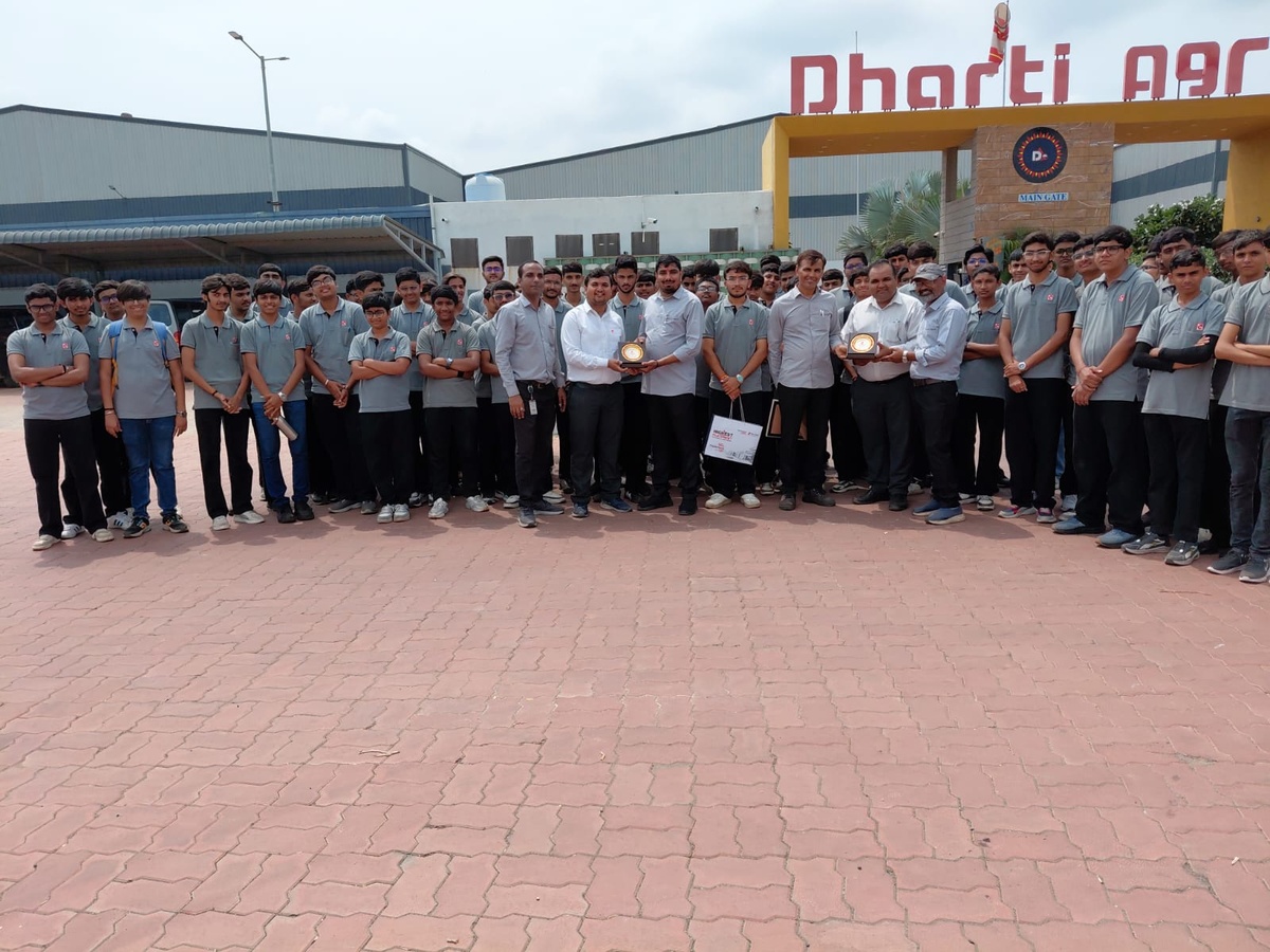 Photos of Industrial Visit to Dharti Agro Engineering 